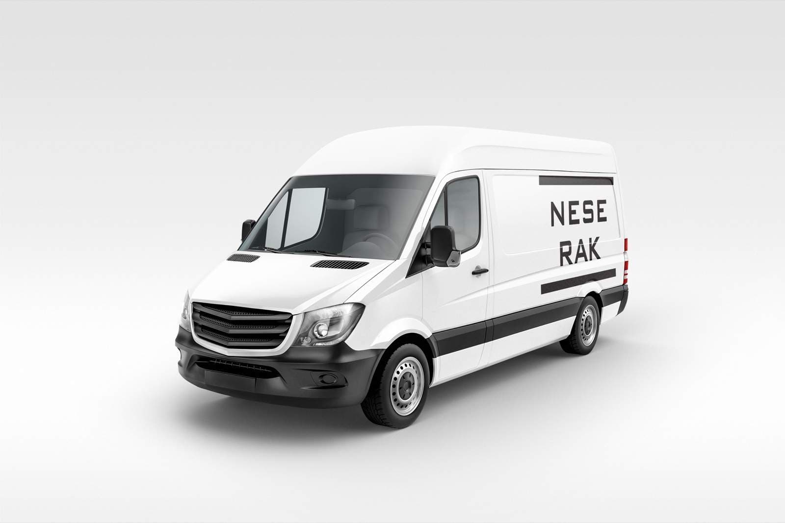 NESERAK-rakennusliikkeen logo pakettiauton kyljessä