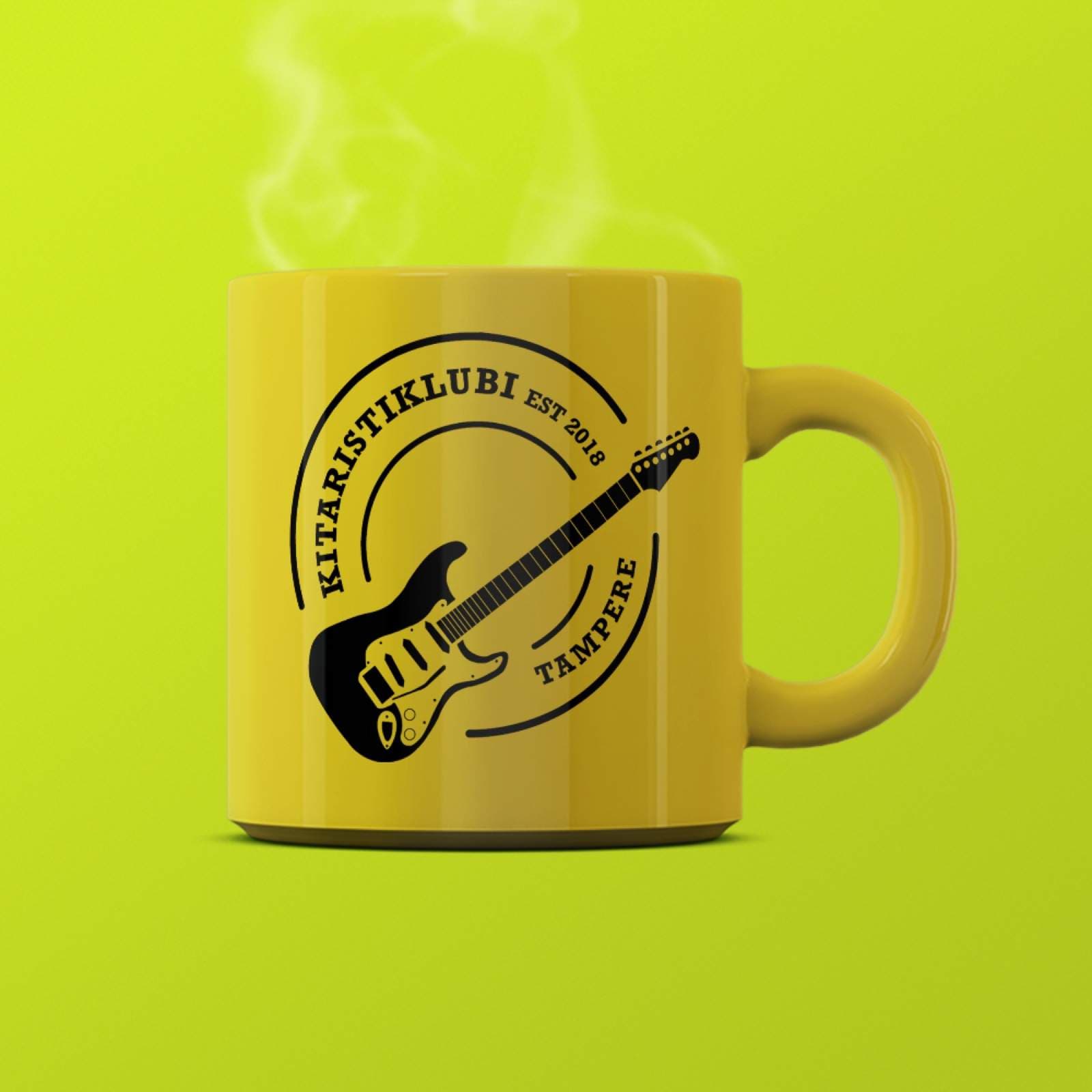 Kitaristiklubin logo mukissa